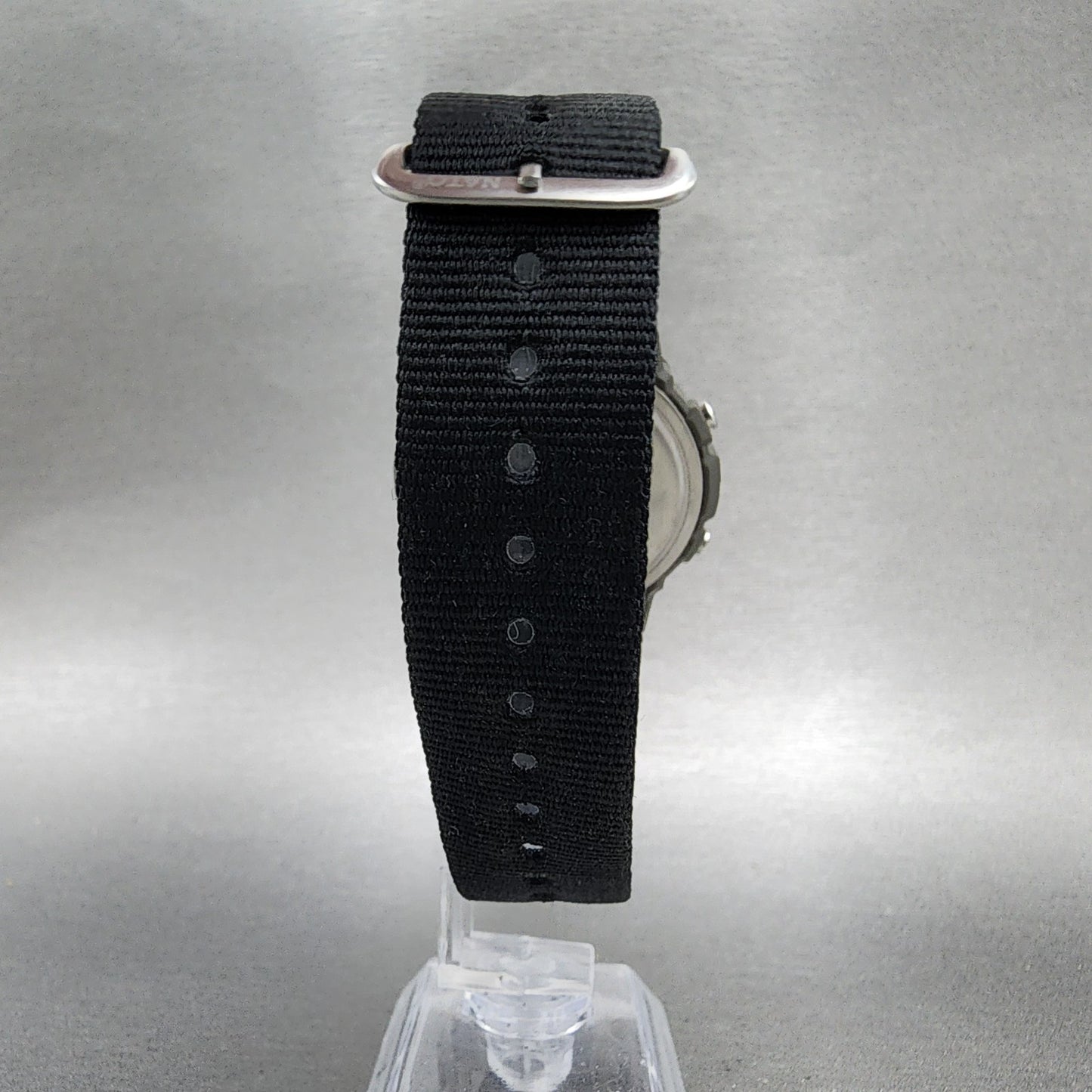 Casio Illuminator Watch Men 44mm Digital Silver LCD Alarm Chrono W87H New Batt7