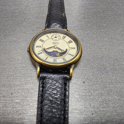 Seiko Alba Sun Moon Watch Women 25mm Cream Dial Gold Tone Date V8060060 NewBat4