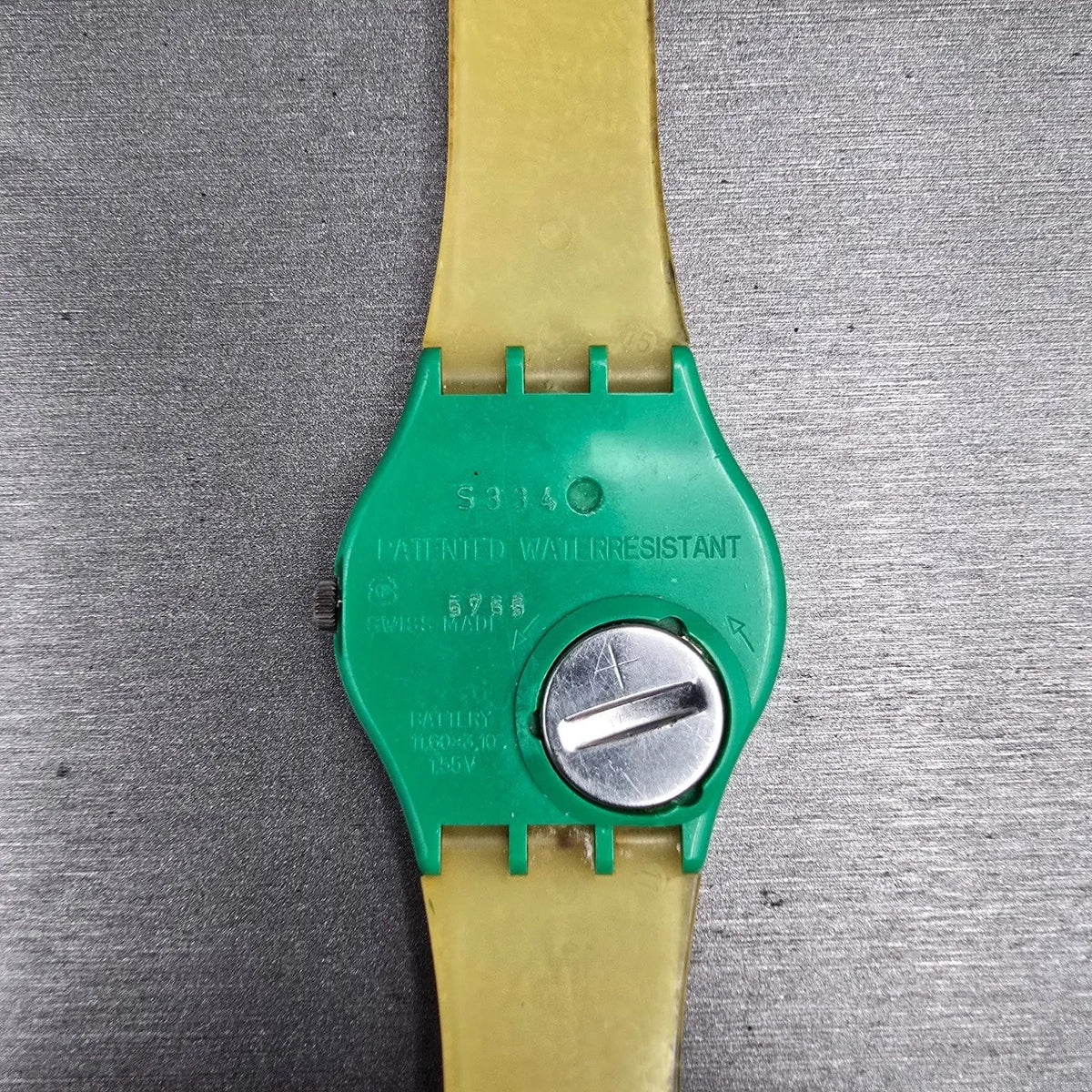 Swatch Cappuccino Watch Men 34mm White Dial Green Case Round GG121 New Battery8