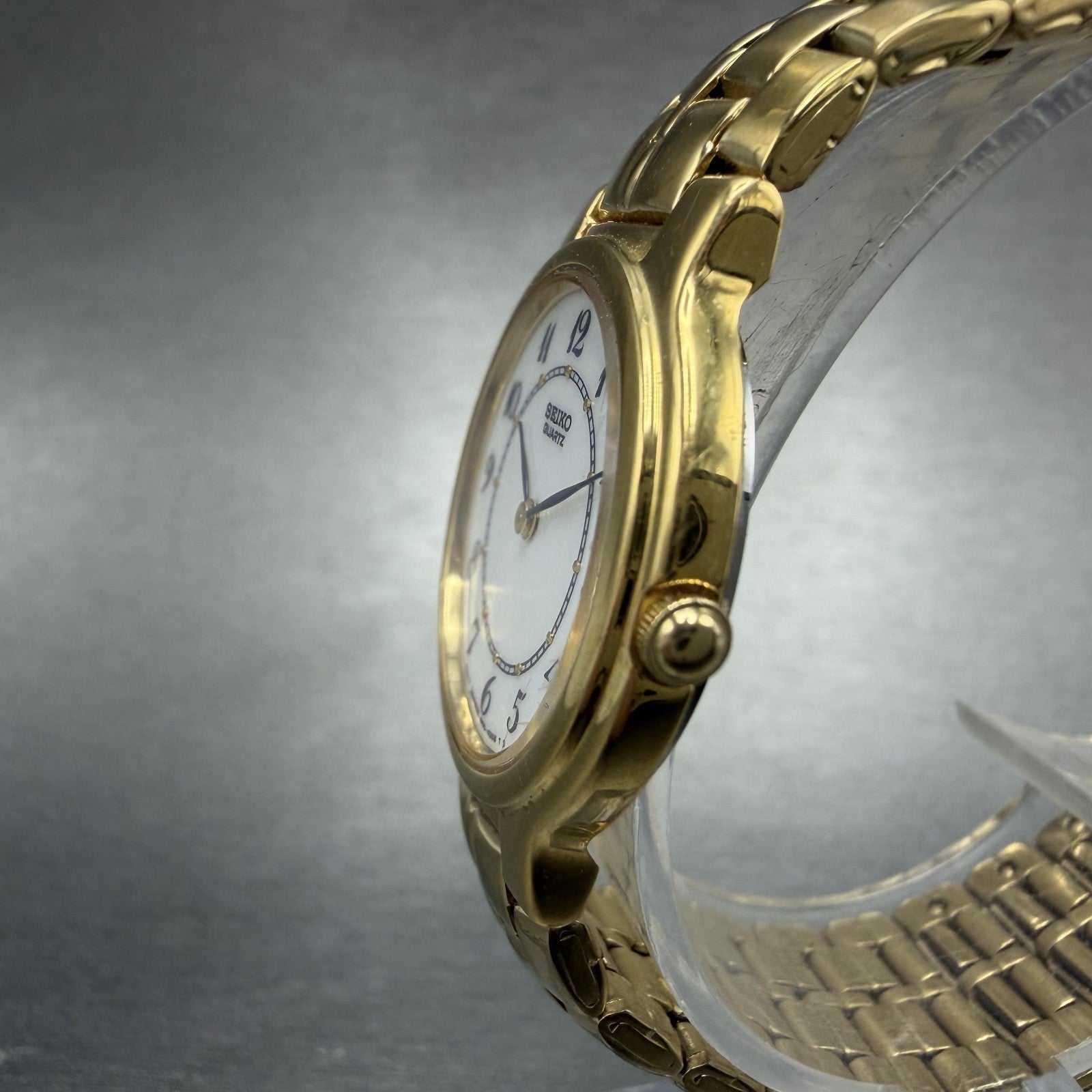 Seiko Watch Women 26mm White Dial Gold Tone Round Vintage 1N00-1B50 New Battery2