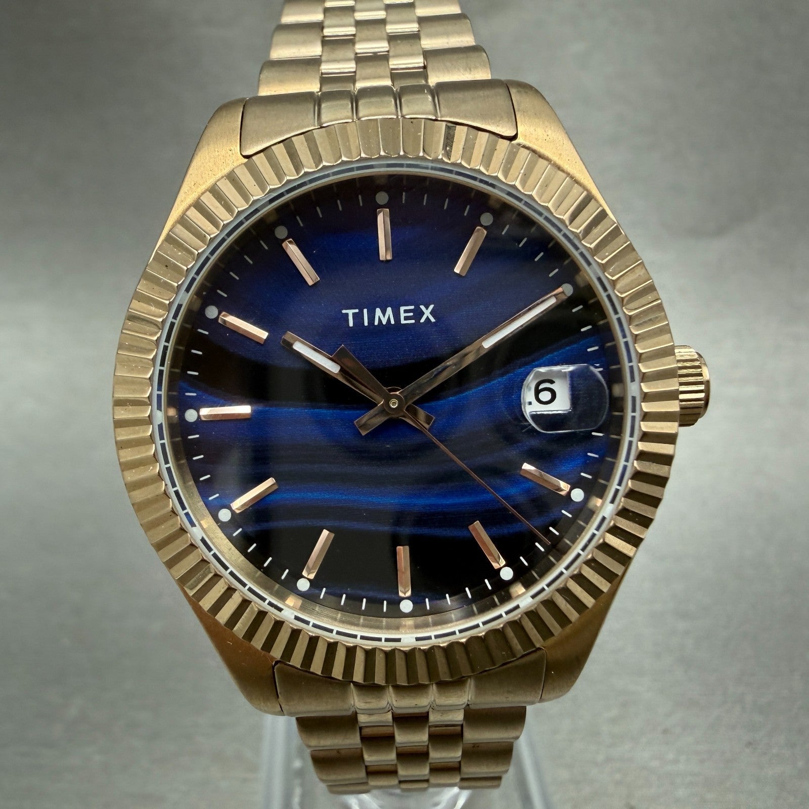 Timex Waterbury Legacy Watch Women Blue Dial Rose Gold Tone Date Round New Batt0