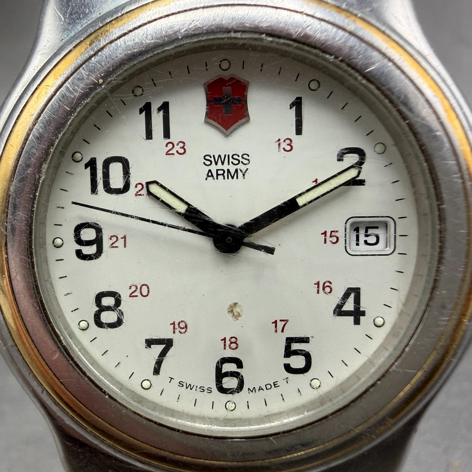 Swiss Army Victorinox Watch Men 39mm White Dial Two Tone Date Round PARTS VTG2