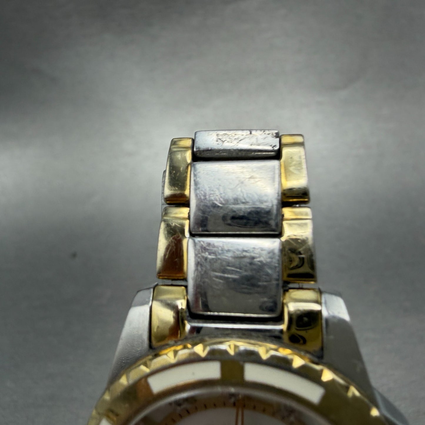 Bulova Diamond Watch Women 32mm MOP Dial Two Tone Round 98P140 PARTS NO CROWN5