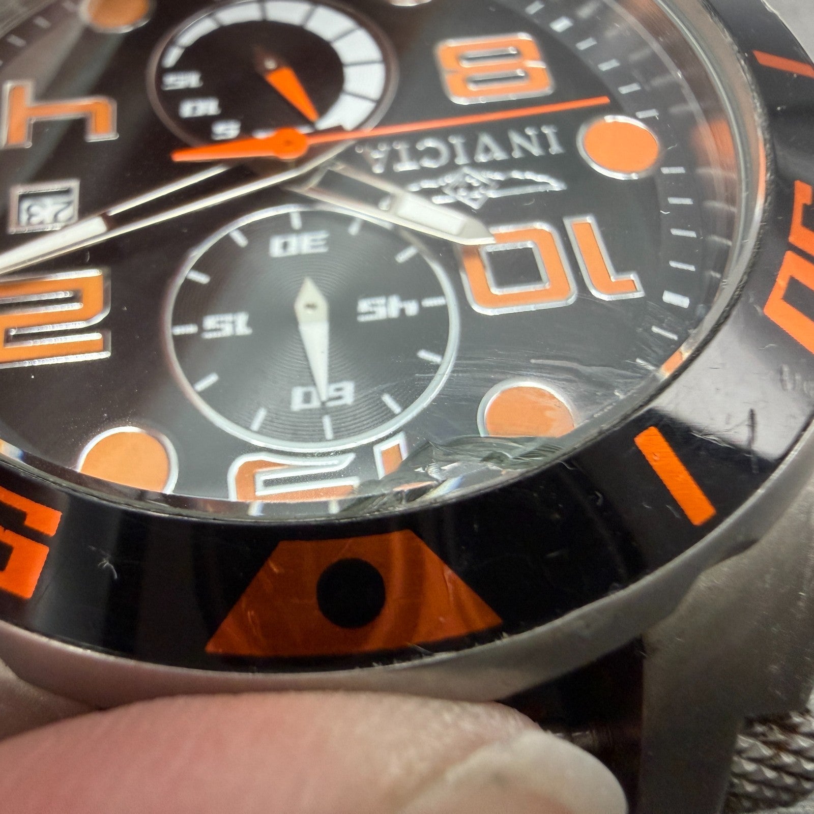 Invicta Pro Diver Chrono Watch Men 51mm Black Dial Silver Tone Date RoundCHIPPED1
