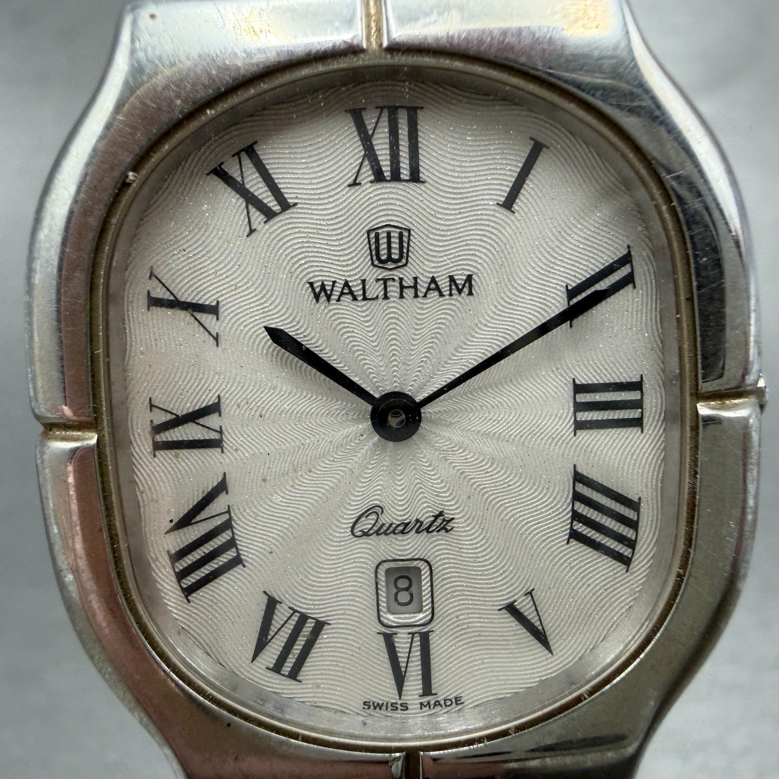 Waltham Watch Men 28mm Silver Dial Silver Tone Date Oval L760494 New Battery1