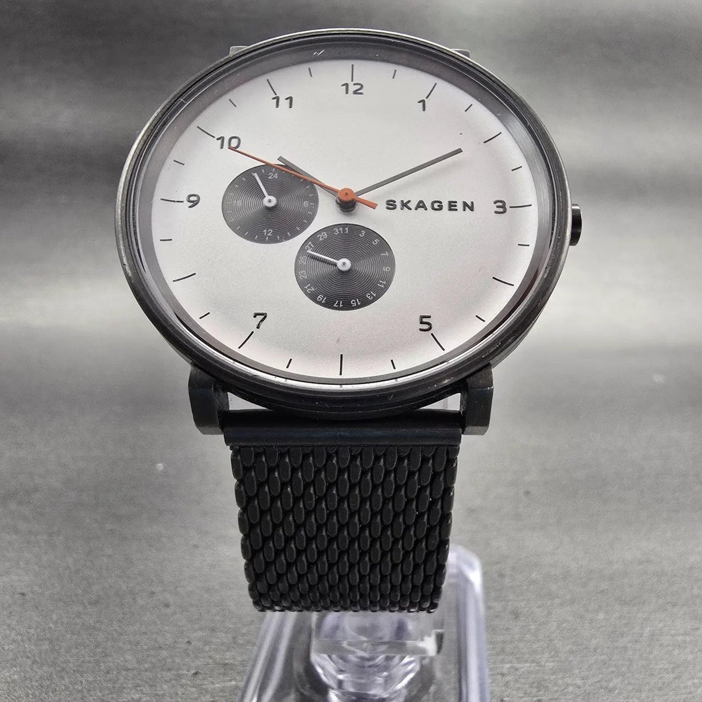 Skagen Hald Watch Men 40mm White Dial Gray Tone Date Round SKW6188 New Battery5
