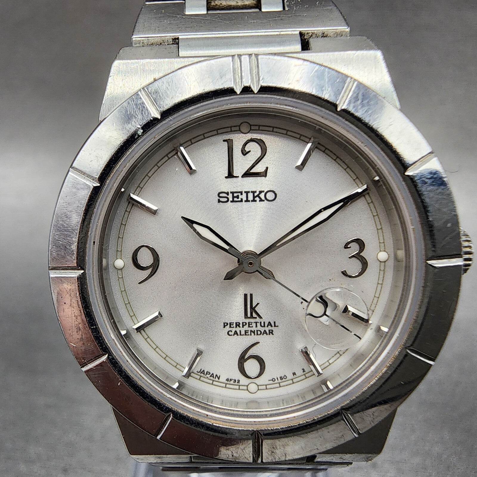Seiko Lukia Perpetual Calendar Watch Women 30mm Silver Dial Steel 4f320130 PART2