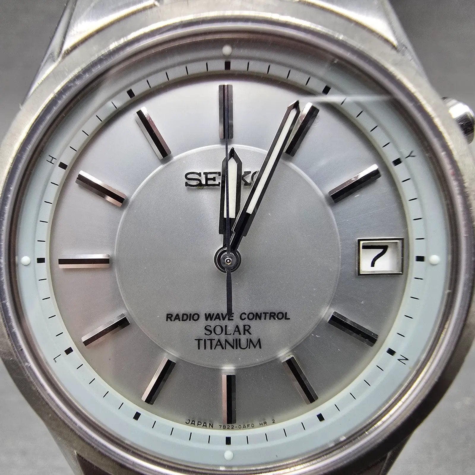 Seiko Solar Watch Men 38mm Silver Dial Titanium Date Atomic 7B22-0AD0 PARTS2