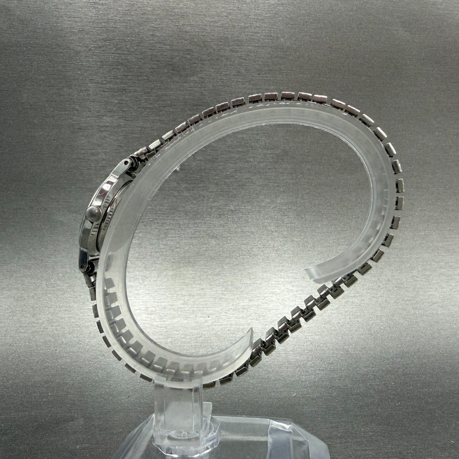 Seiko Watch Women 23mm Silver Dial Silver Tone Round 1400-0049 New Battery6
