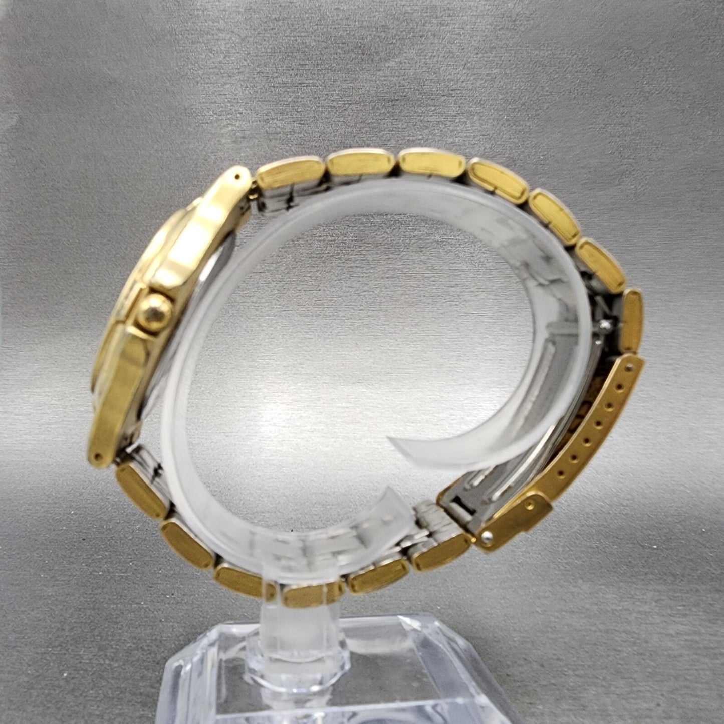Elgin Watch Men 38mm Black Dial Gold Tone Date Round FCM004-017 New Battery