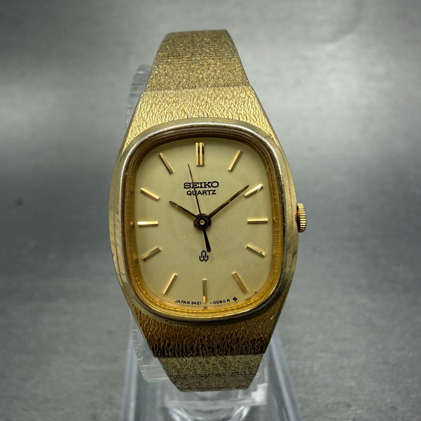 Seiko Watch Women 20mm Champagne Dial Gold Tone Oval 3421-5020 New Battery0