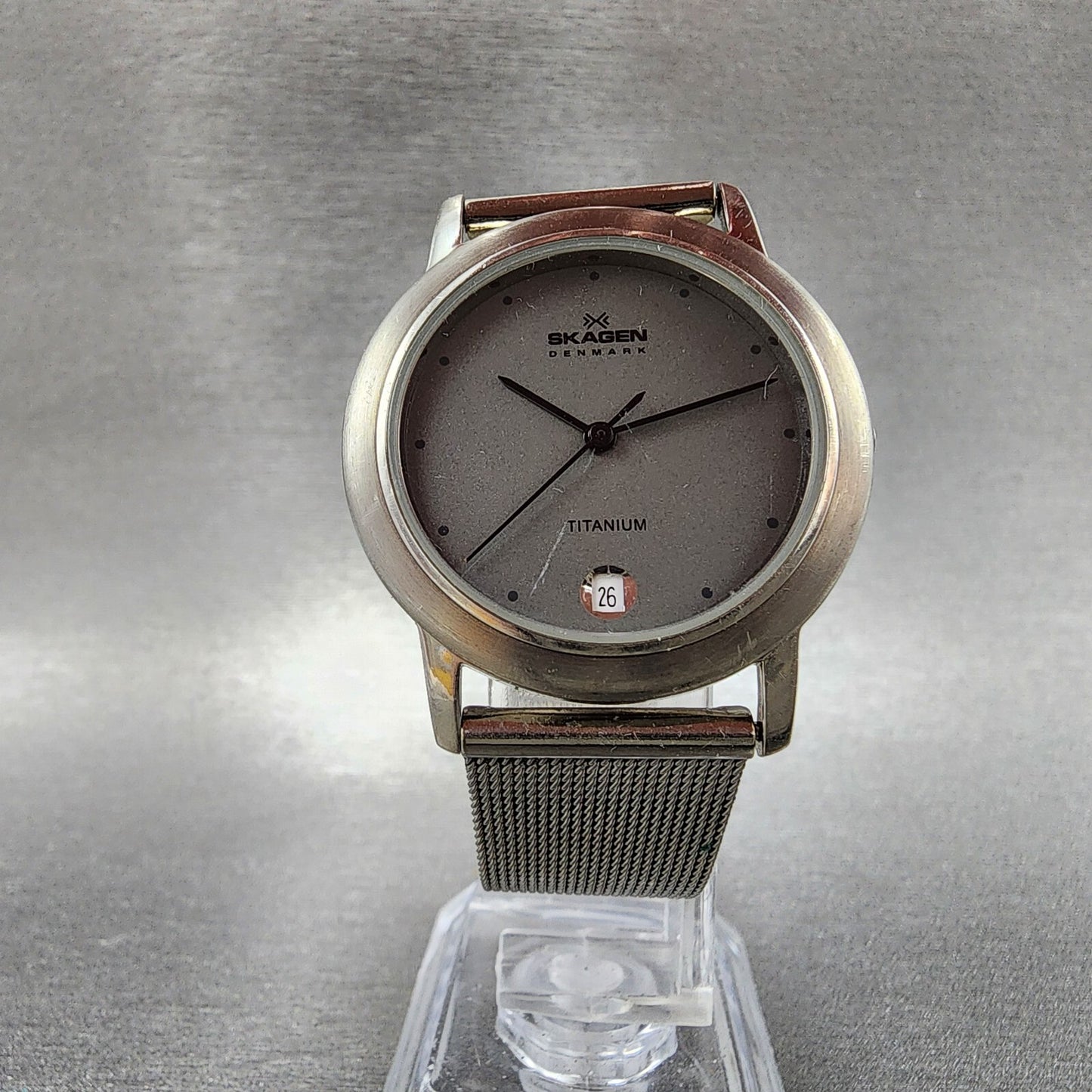 Skagen Watch Men 34mm Gray Dial Titanium Date Round Mesh Band 16LGMT NewBat A12