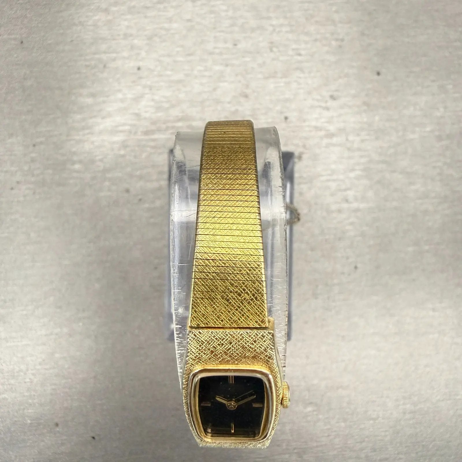 Seiko Watch Women 13mm Black Dial Gold Tone Rectangle 2E20-6139 New Battery VTG4