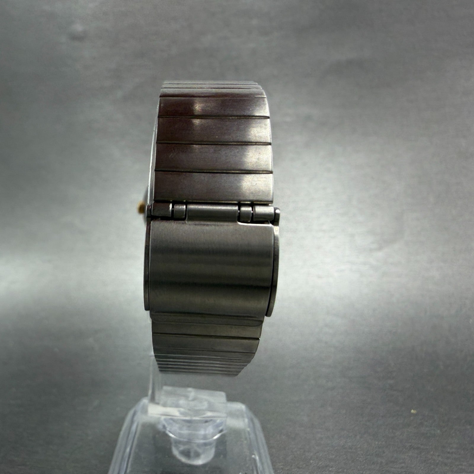 Seiko Watch Women 29mm Champagne Dial Silver Tone Round 7431-6090 New Battery7