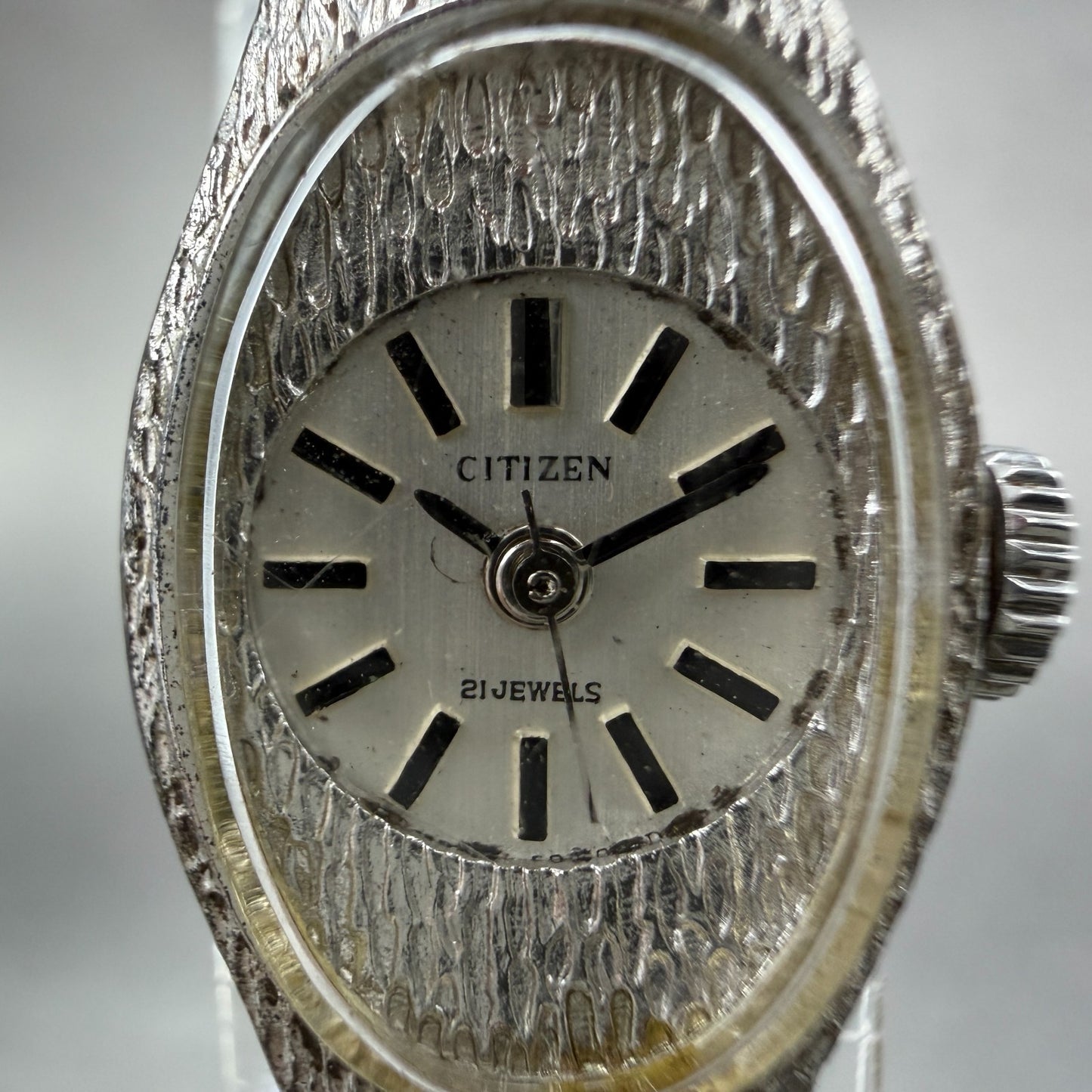 Citizen Watch Women 15mm Silver Dial Silver Toe Oval Manual 4-680758 Runs VTG1