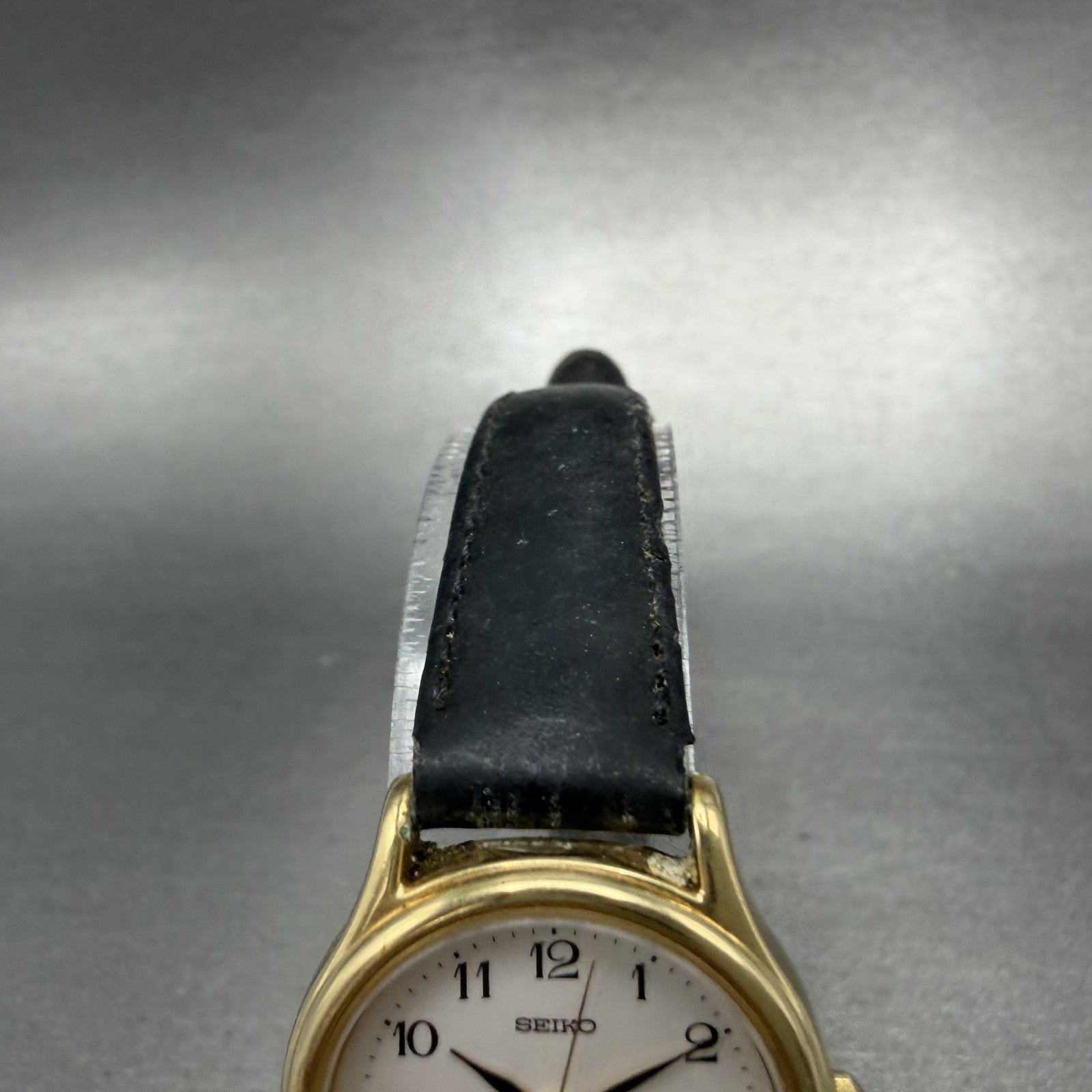 Seiko Watch Women 24mm Silver Dial Gold Tone Round 4N21-0230 New Battery4