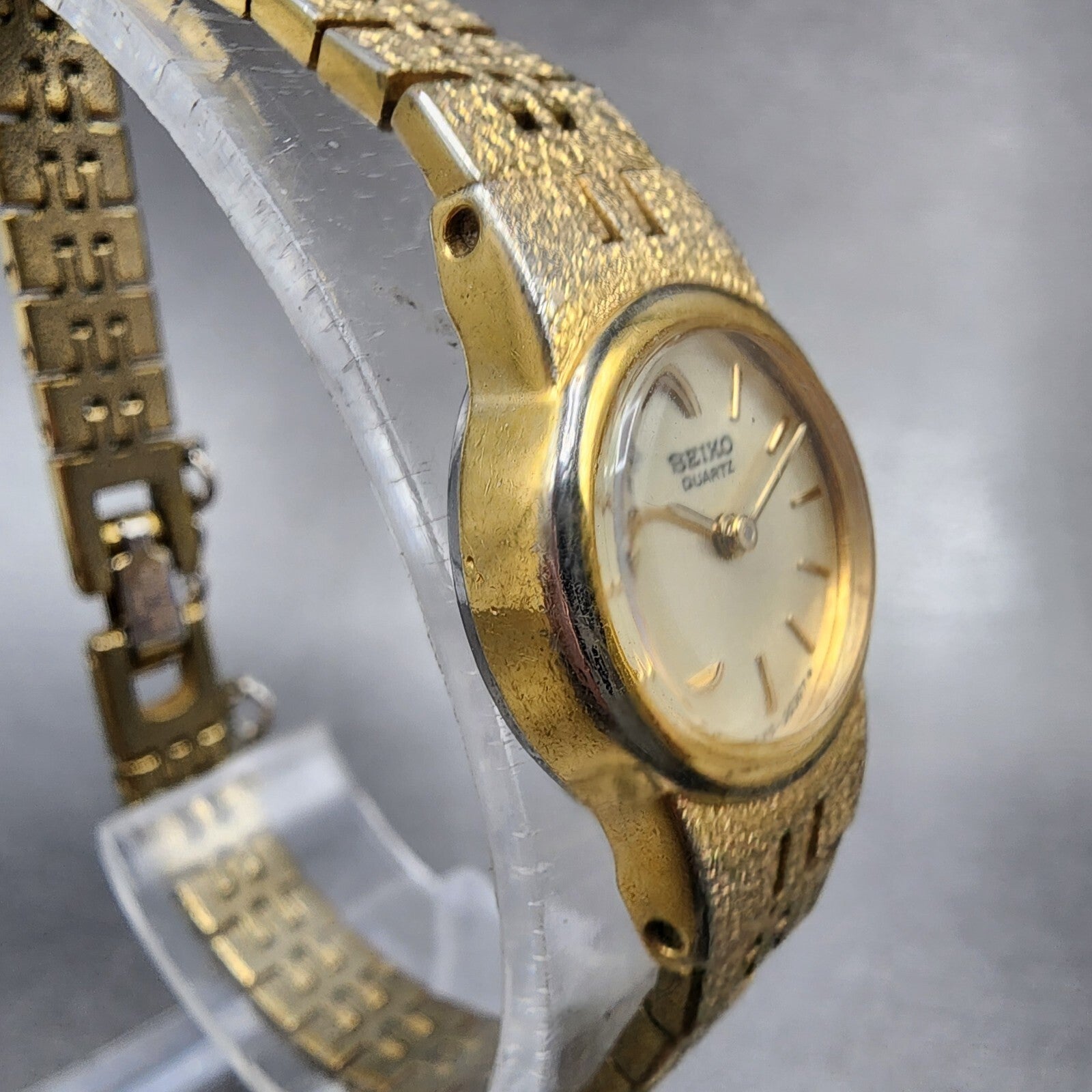 Seiko Watch Women 17mm Gold Dial Gold Tone Round 54205039 New Battery VTG ABD3