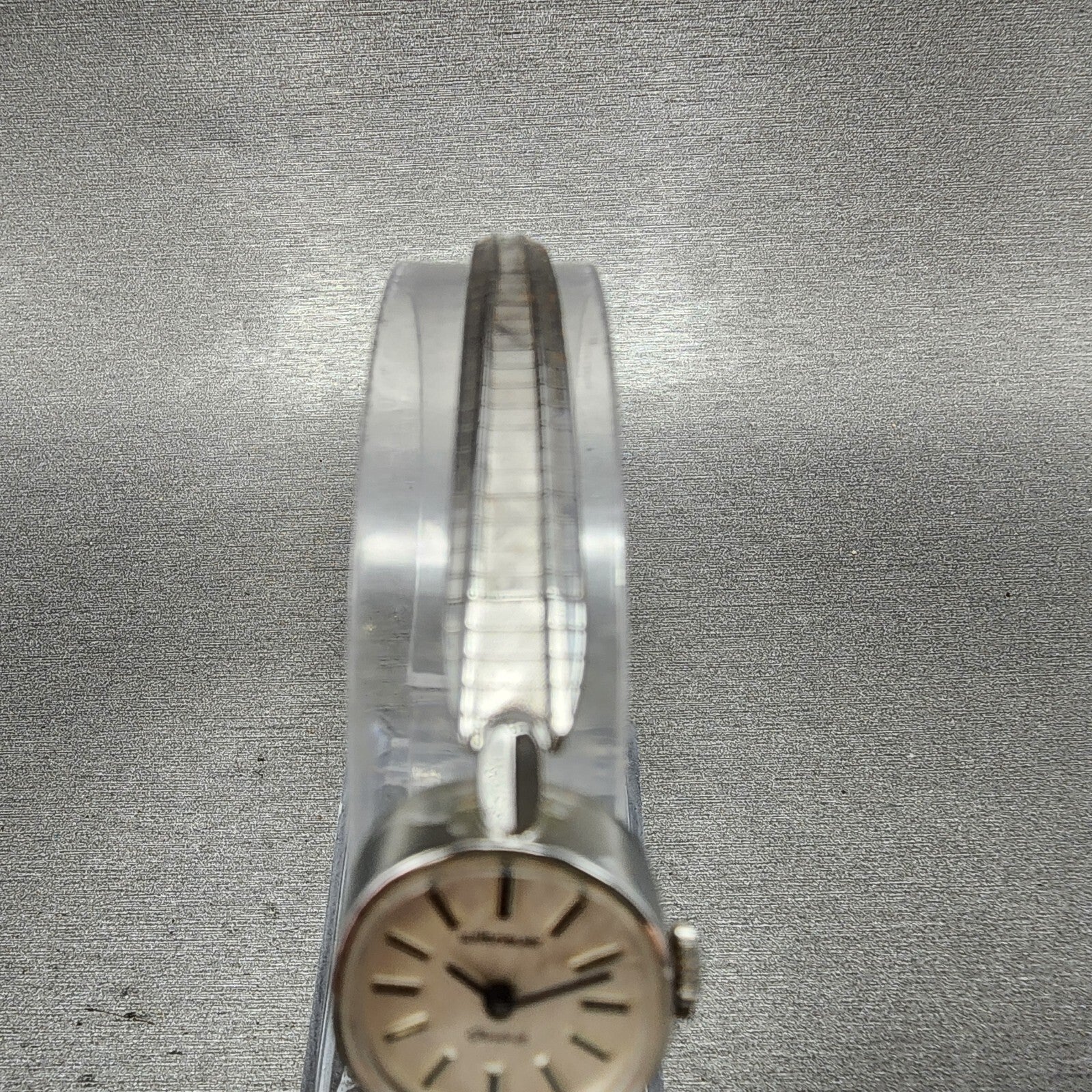 Wittnauer Geneve Watch Women 17mm Silver Dial Silver Tone NOS Oval Manual Wind5