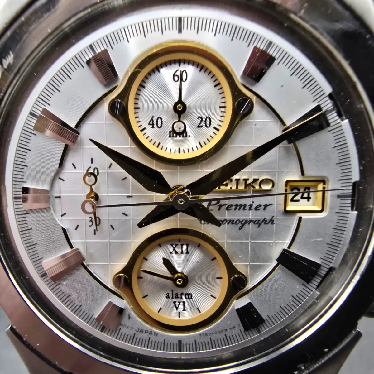 Seiko Premier Chronograph Watch Men 38mm White Dial Two Tone Date 7T62-0FF0 PART2