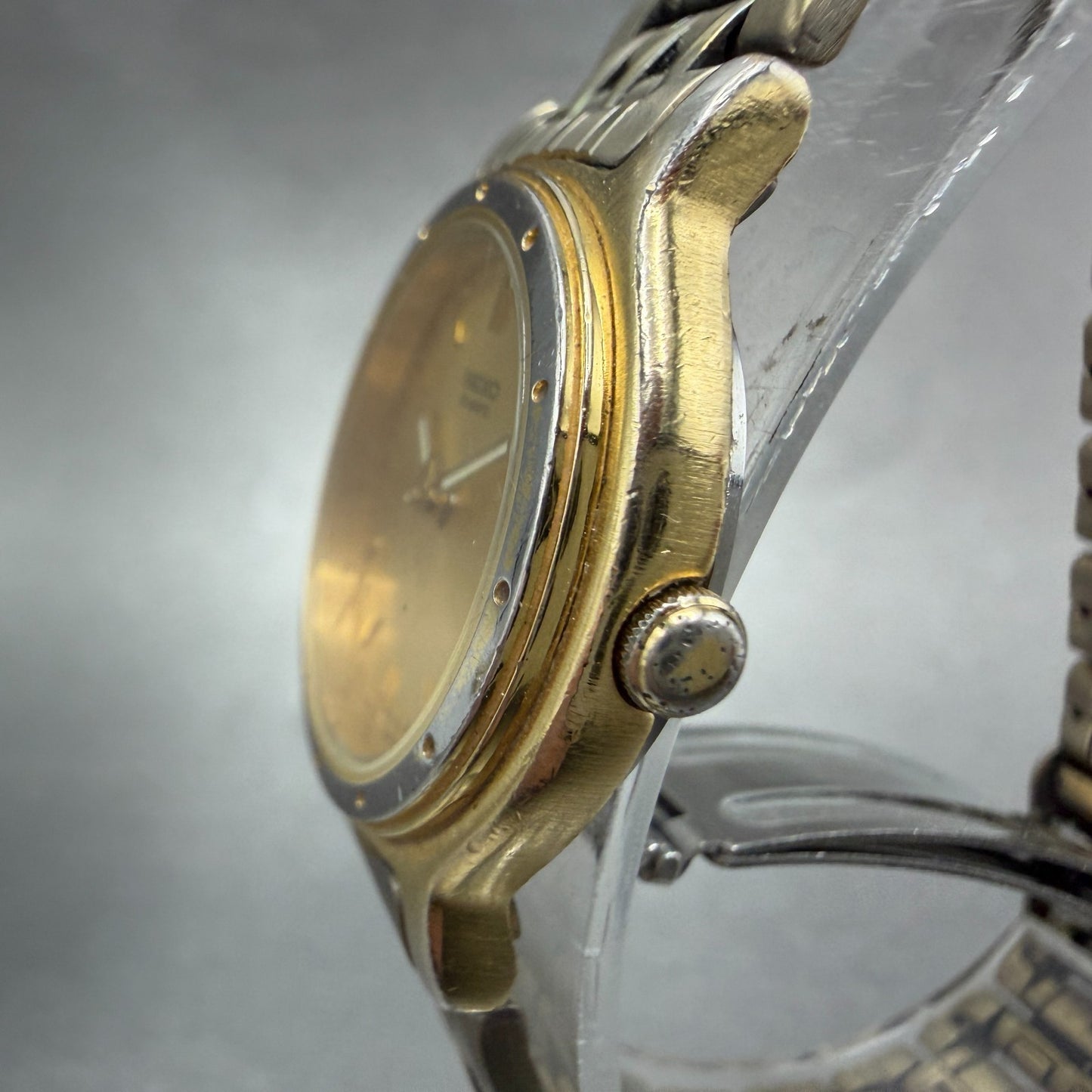 Seiko Watch Women 27mm Champagne Dial Gold Tone Date Round 7N82-0131 New Battery2