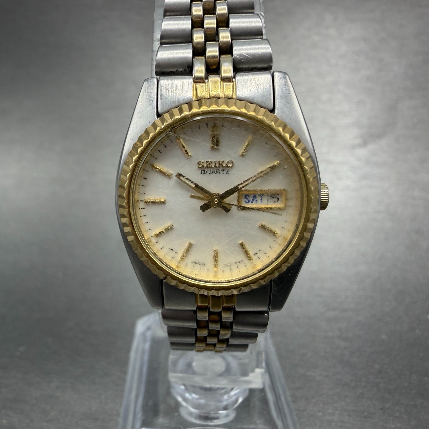 Seiko Watch Women 25mm White Dial Two Tone Daydate Round 7n83-0041 New Batt HN60