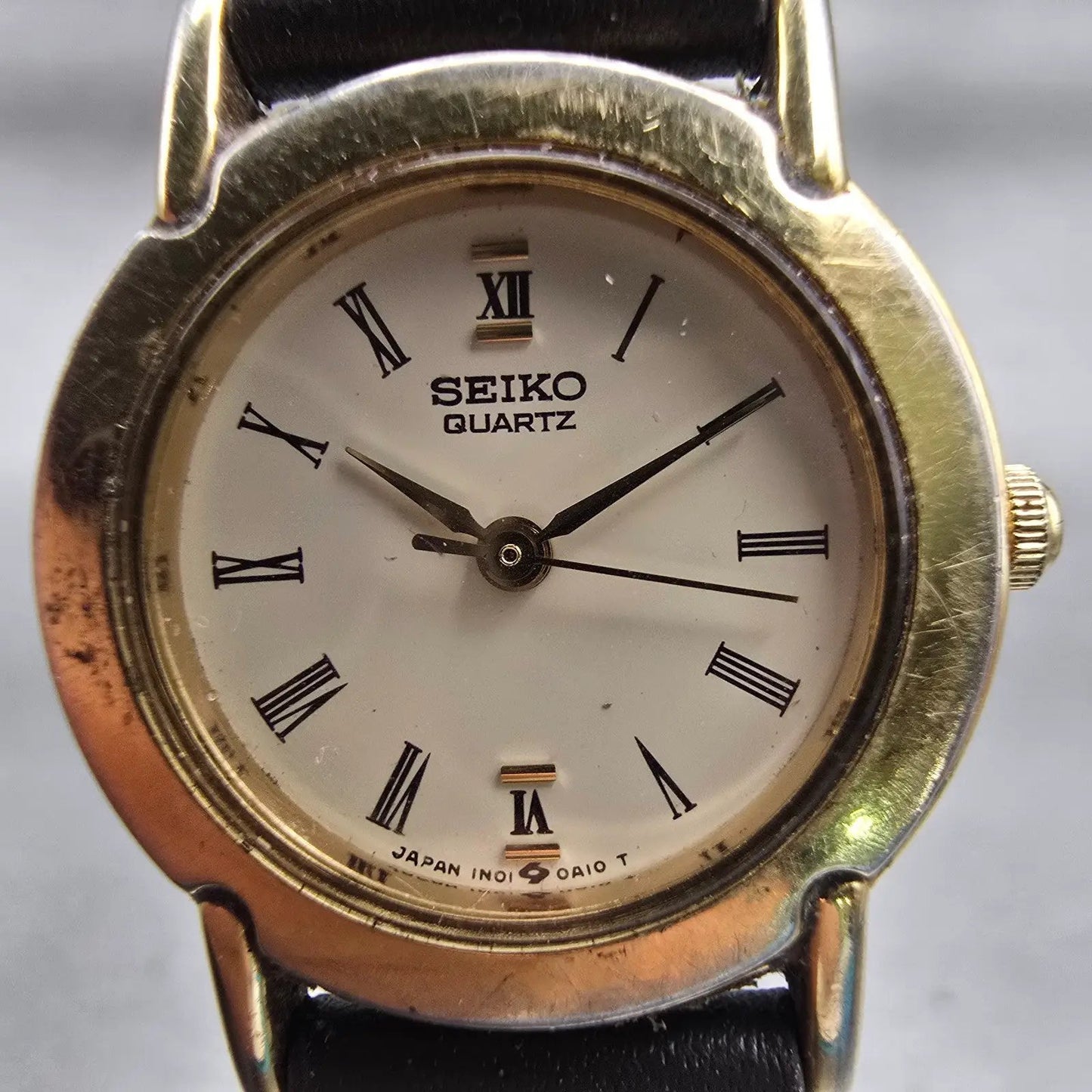 Seiko Watch Women 22mm Ivory Dial Gold Tone Round 1N01-0A19 New Battery Vintage1