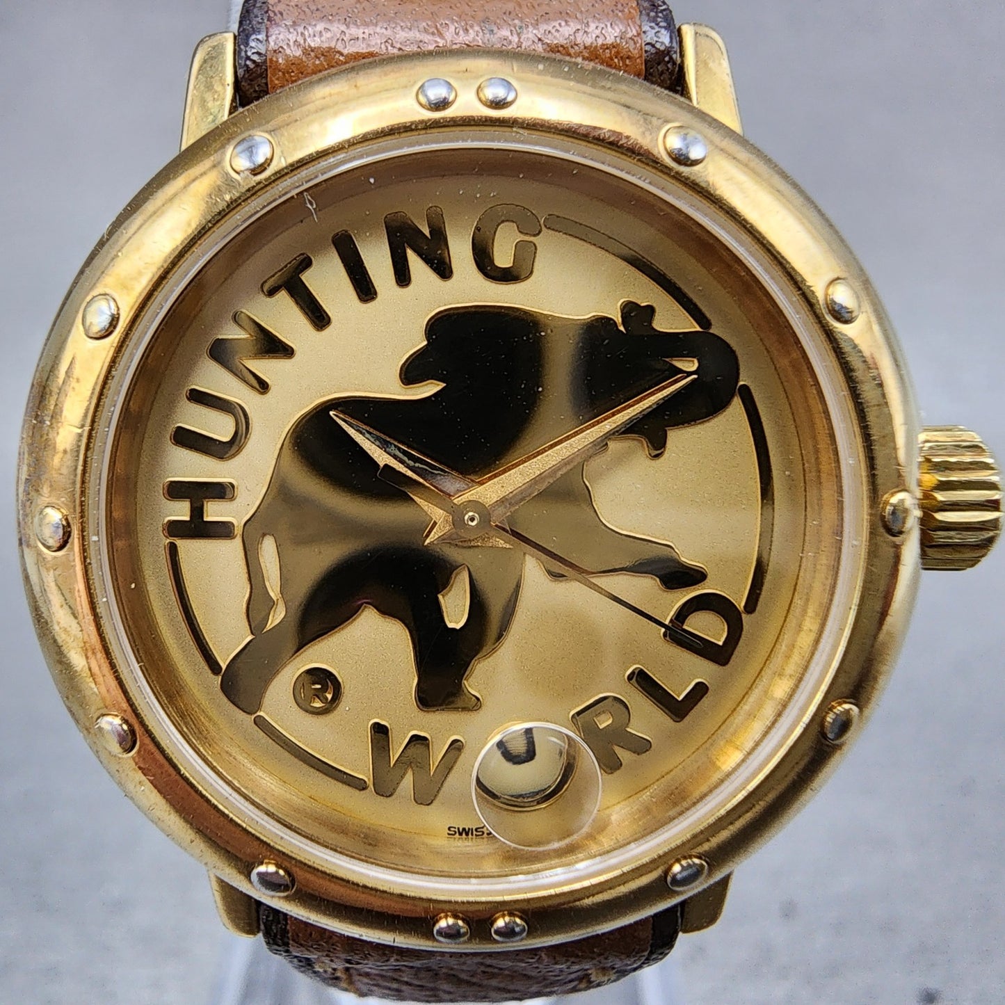 Hunting World Watch Women 27mm Gold Dial Gold Tone Date Round  New Battery1