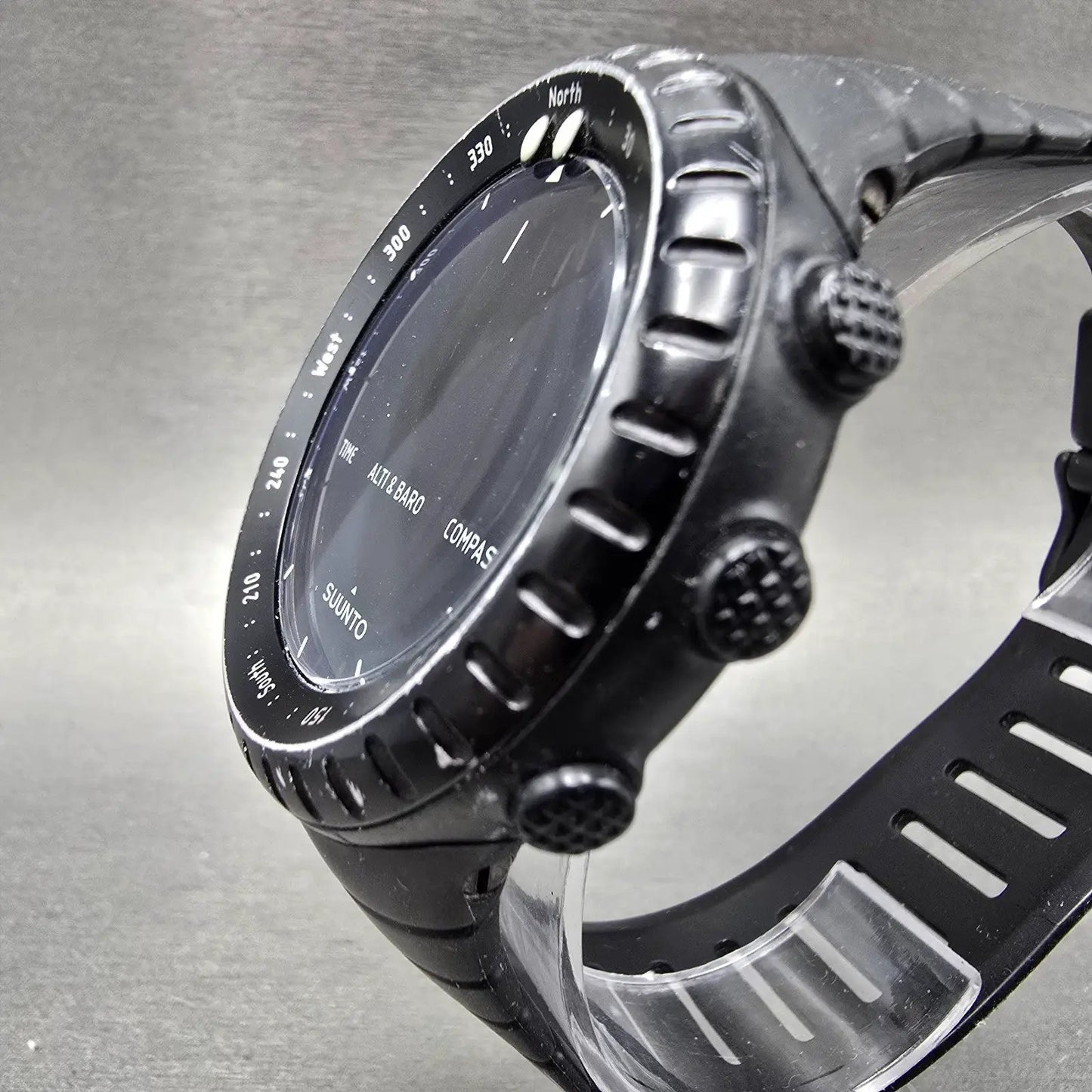 Suunto Core Watch Men 50mm Black Digital Altimeter Barometer Compass New Battery2