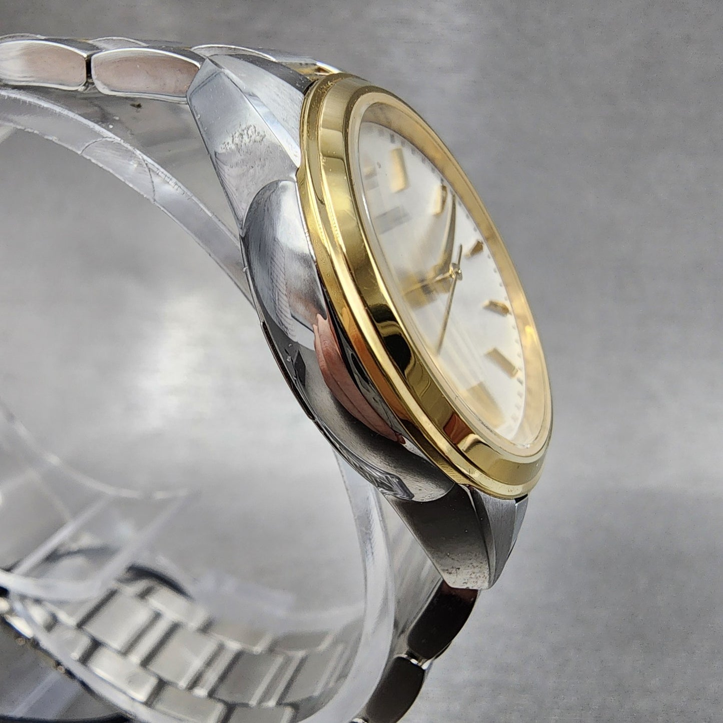 Bulova Sutton Watch Women 28mm White Dial Two Tone Round 98L277 New Battery3