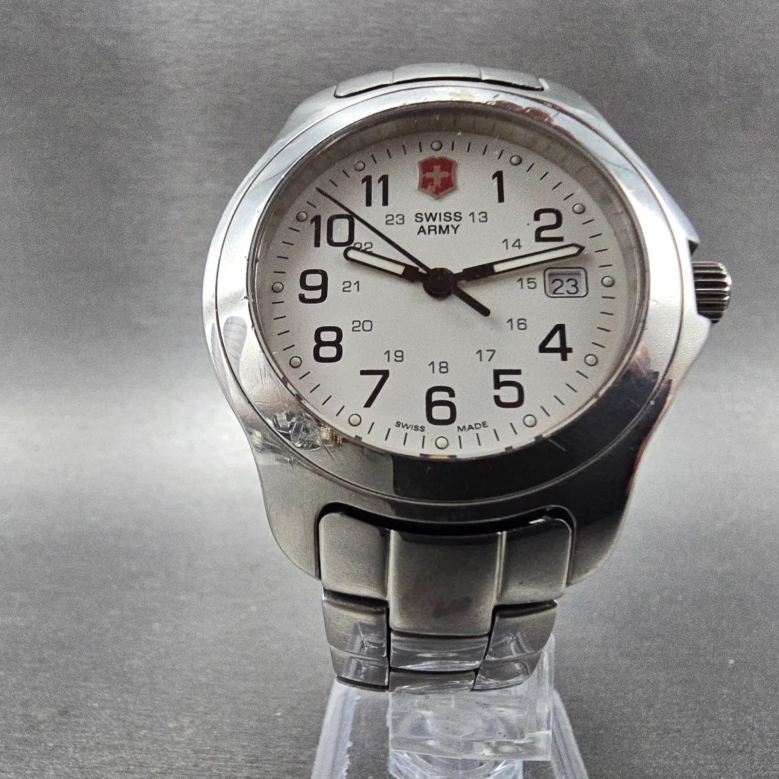 Victorinox Swiss Army Heritage Watch Men 40mm White Dial Steel Date New Battery5