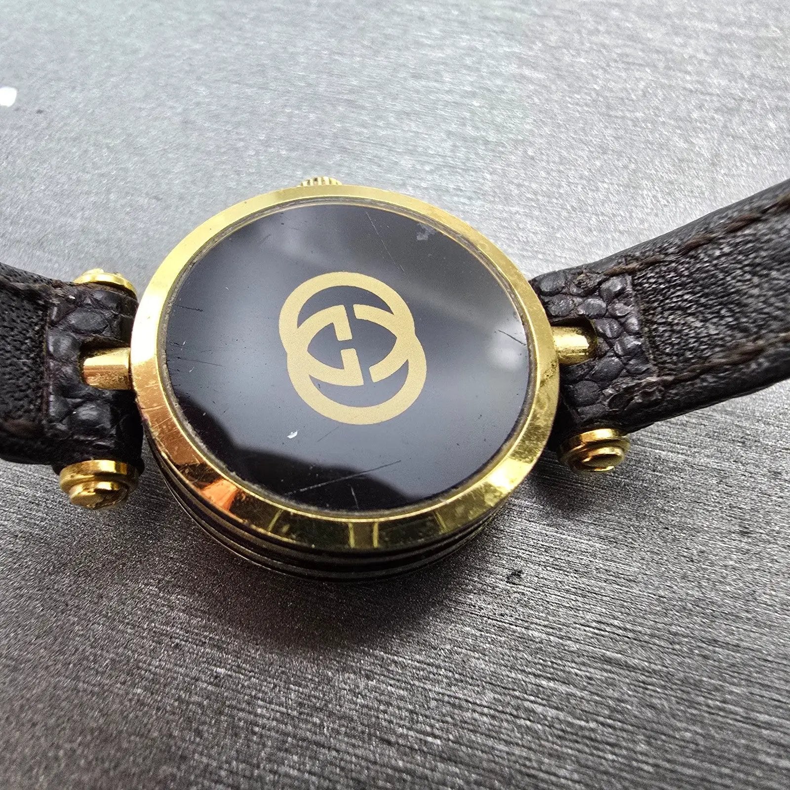 Gucci 2000L Watch Women 22mm Black Dial Gold Plated Round New Battery VTG BDRER11