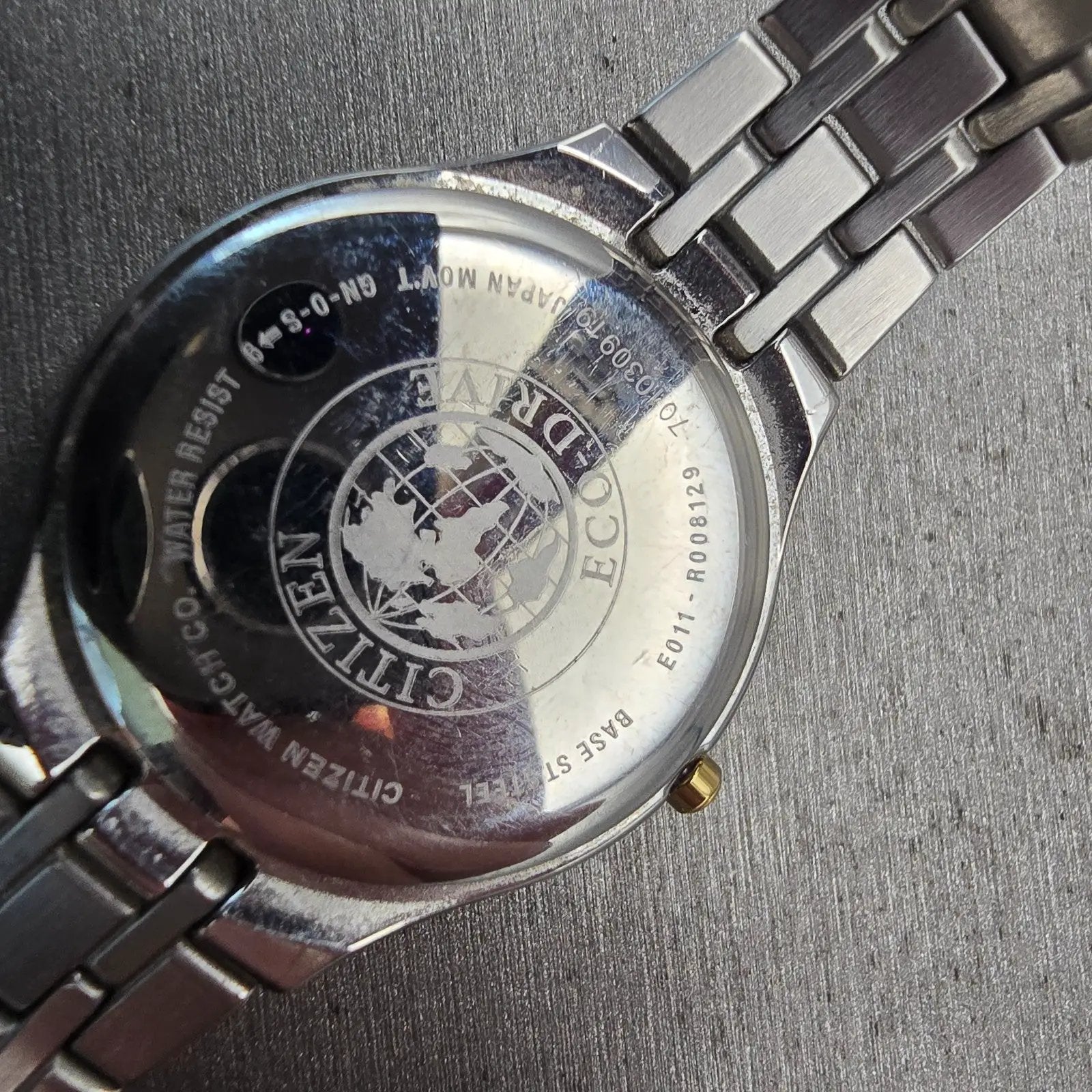 Citizen Eco-Drive Watch Women 32mm White Dial Two Tone Date E011-R008129 Works10