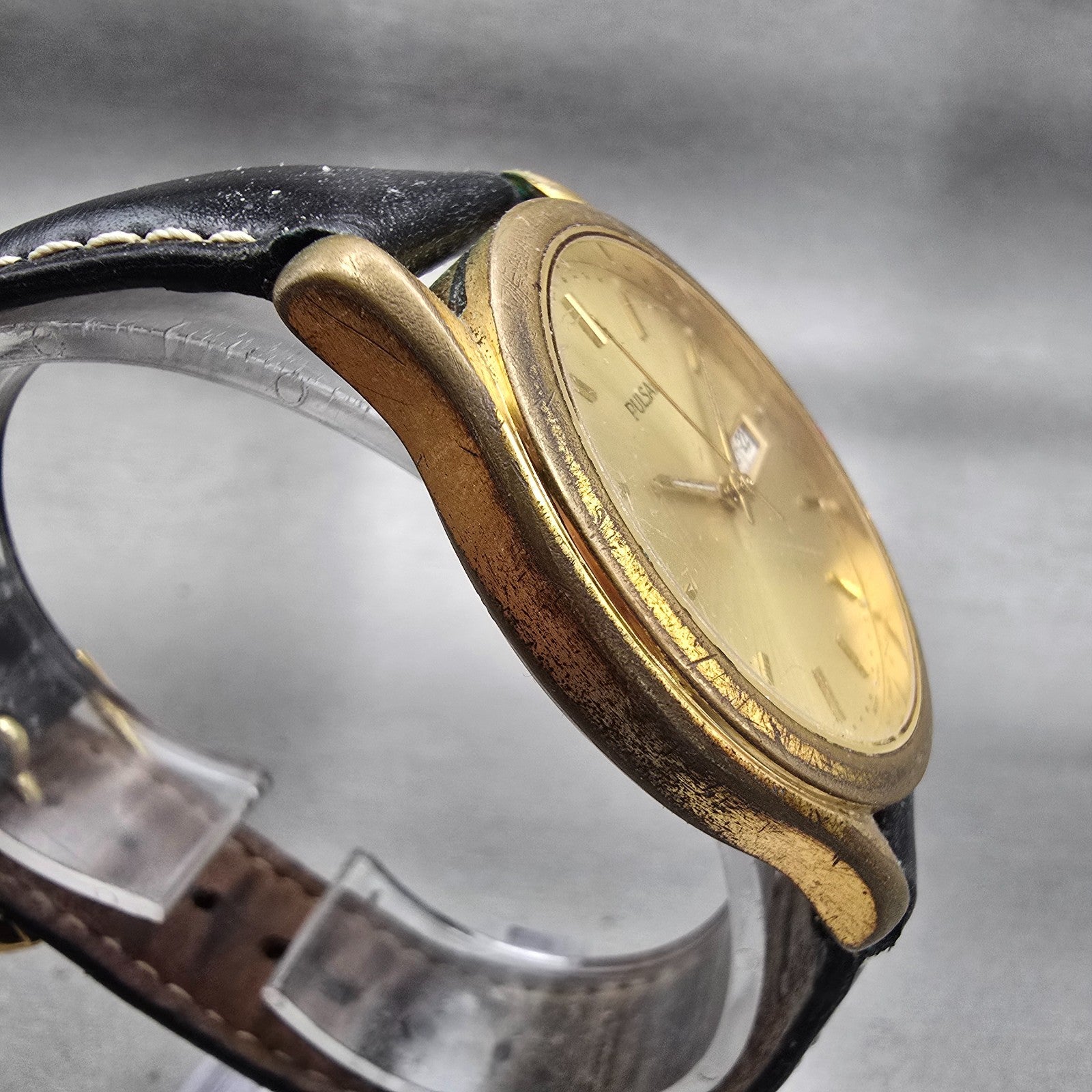 Seiko Pulsar Watch Men 37mm Gold Dial Gold Tone Daydate Round V733-X061 New Batt3