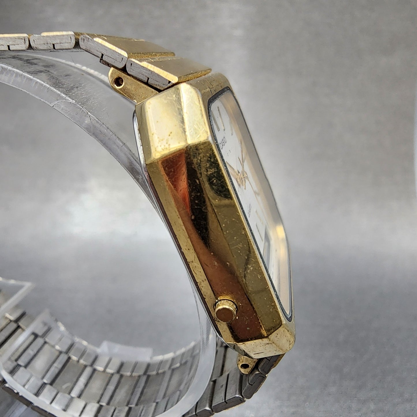 Casio AQ425 Watch Men 30mm White Dial Gold Tone Analog Digital New Battery VTG3