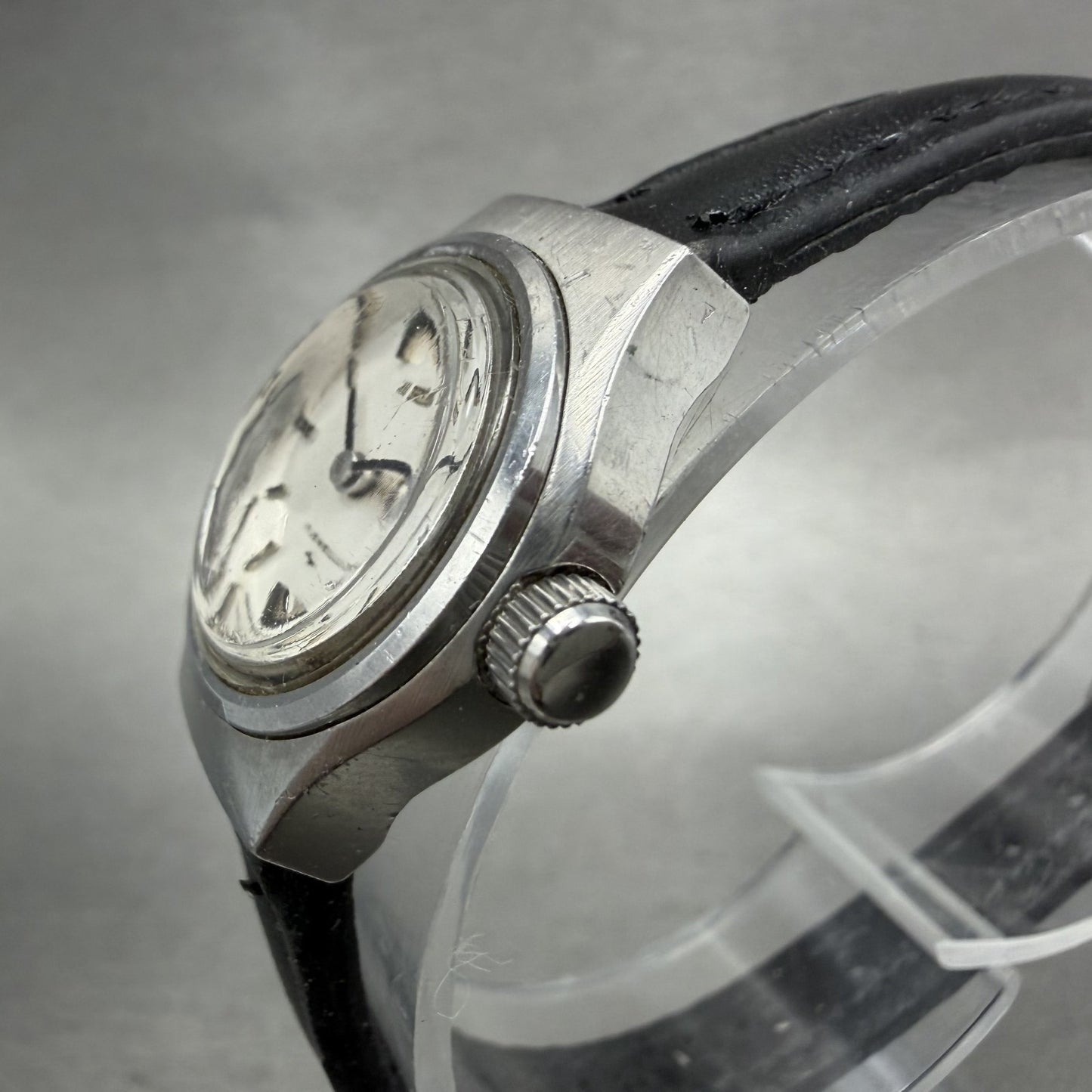 Seiko Watch Women 21mm Silver Dial Silver Tone Round 110910 Manual Runs2
