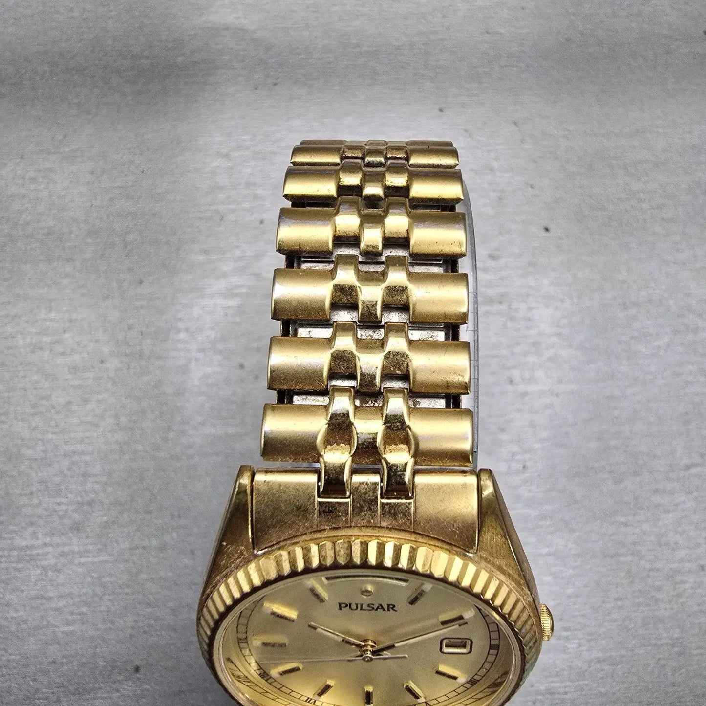 Seiko Pulsar Watch Men 35mm Champagne Dial Gold Tone Daydate V744-X004 New Batt4