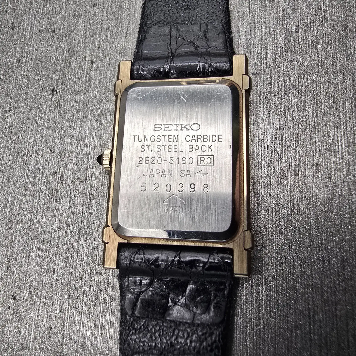 Seiko Exceline Watch Women 18mm Gold Dial Gold Tone Rectangle 2E20-5190 New Batt10