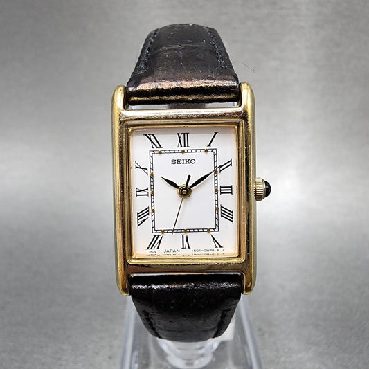Seiko Tank Watch Women 18mm White Dial Gold Tone Rectangle 1n010lk0 New Battery0