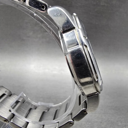 Seiko Solar Watch Men 39mm Black Dial Silver Tone Daydate Round V158-0AD0 Runs D3