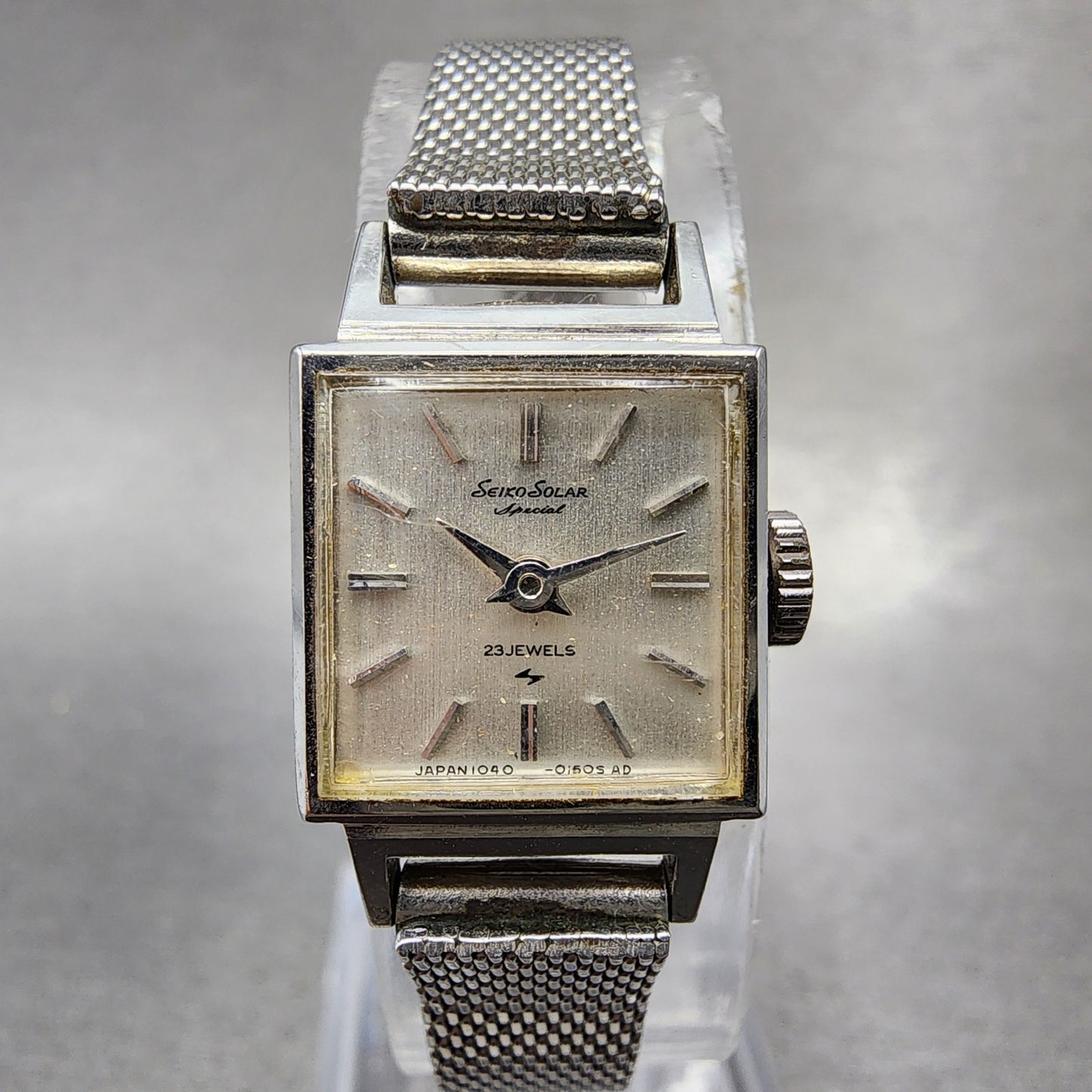 Seiko Solar Special Tank Watch Women 15mm Silver Tone Stainless Steel Runs0