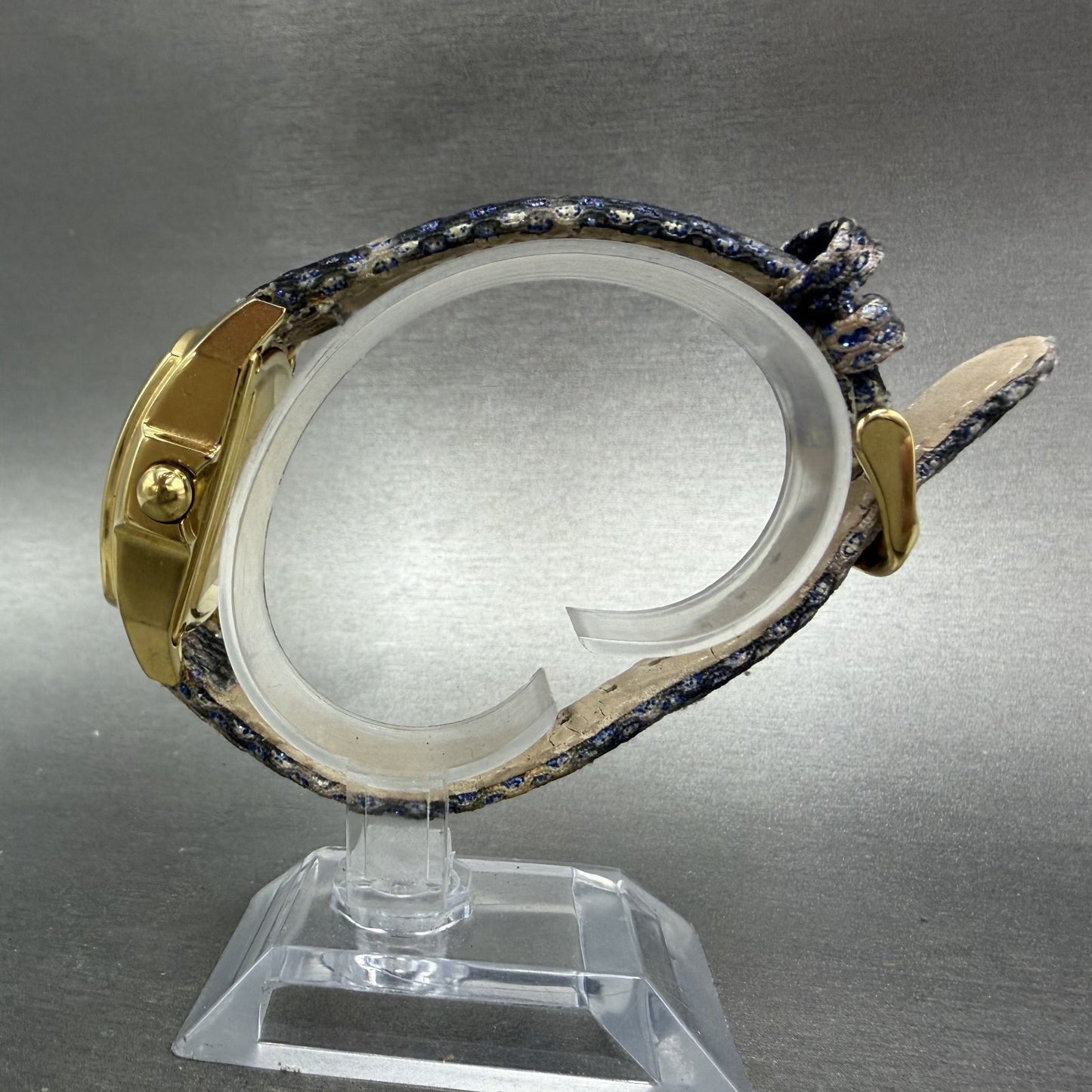 Invicta Lupah Watch Women 29mm MOP Dial Gold Tone Oval 5605 New Battery Blue6