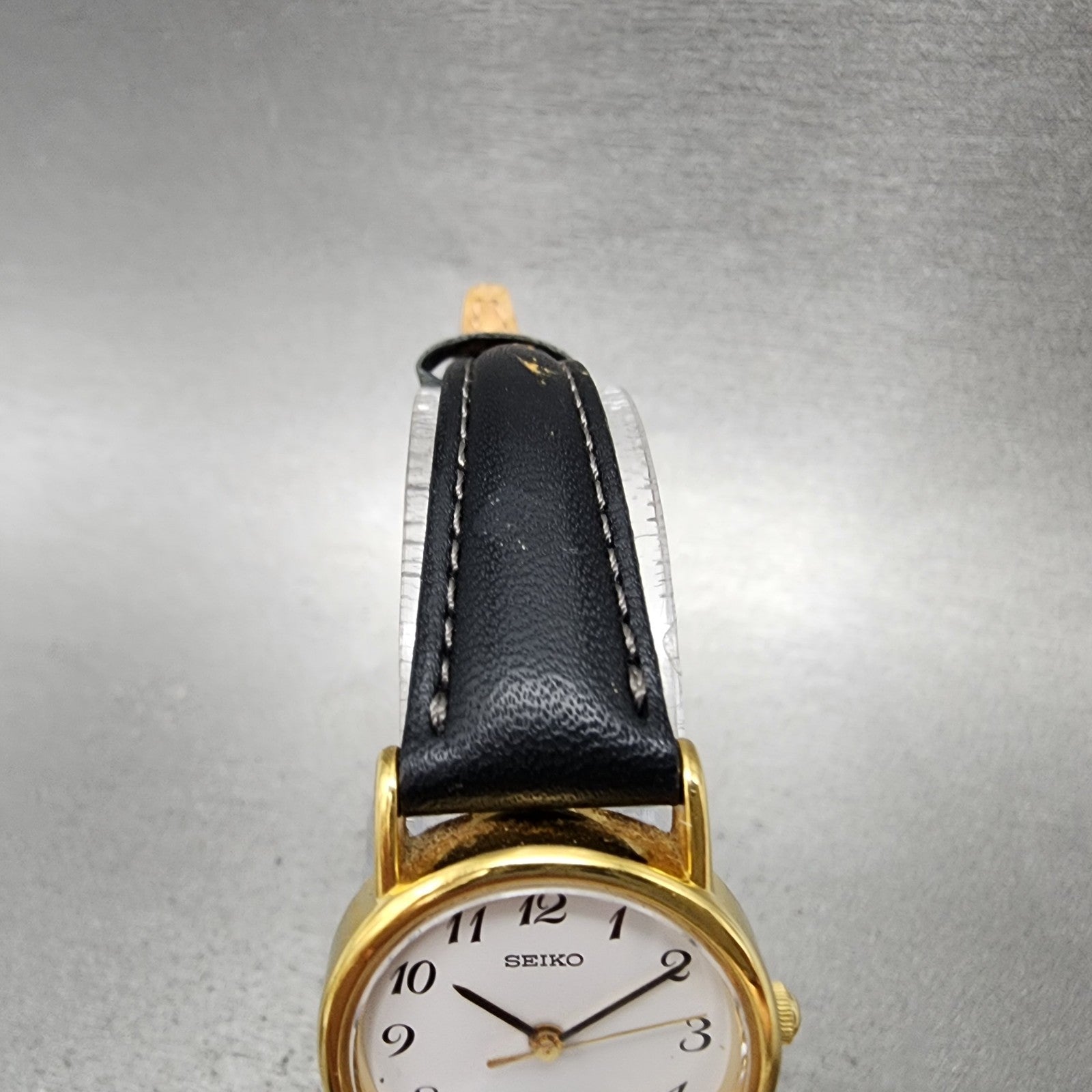 Seiko Watch Women 22mm White Dial Gold Tone Round 2P210A20 New battery VTG5