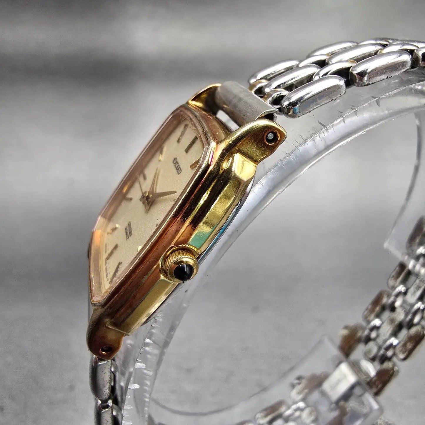 Citizen Exceed Watch Women 19mm Champagne Dial Gold Tone 2930-295609 New Battery2