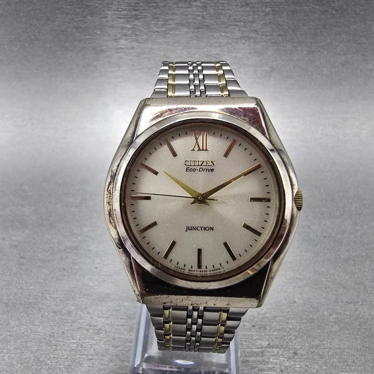 Citizen Junction Eco-Drive Watch Men 35mm Champpange Dial Two Tone Round Works P0