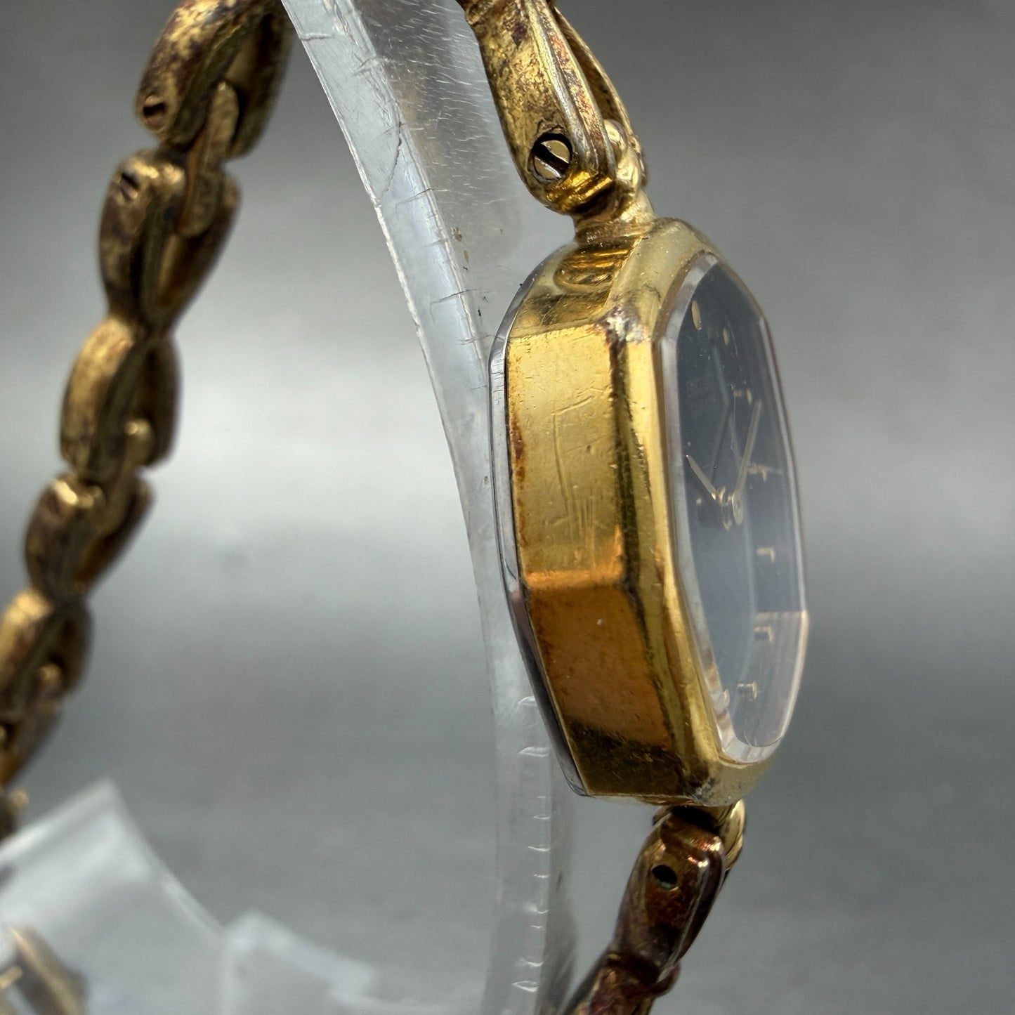 Seiko Watch Women 19mm Black Dial Gold Tone Octagon 1400-6430 New Battery3