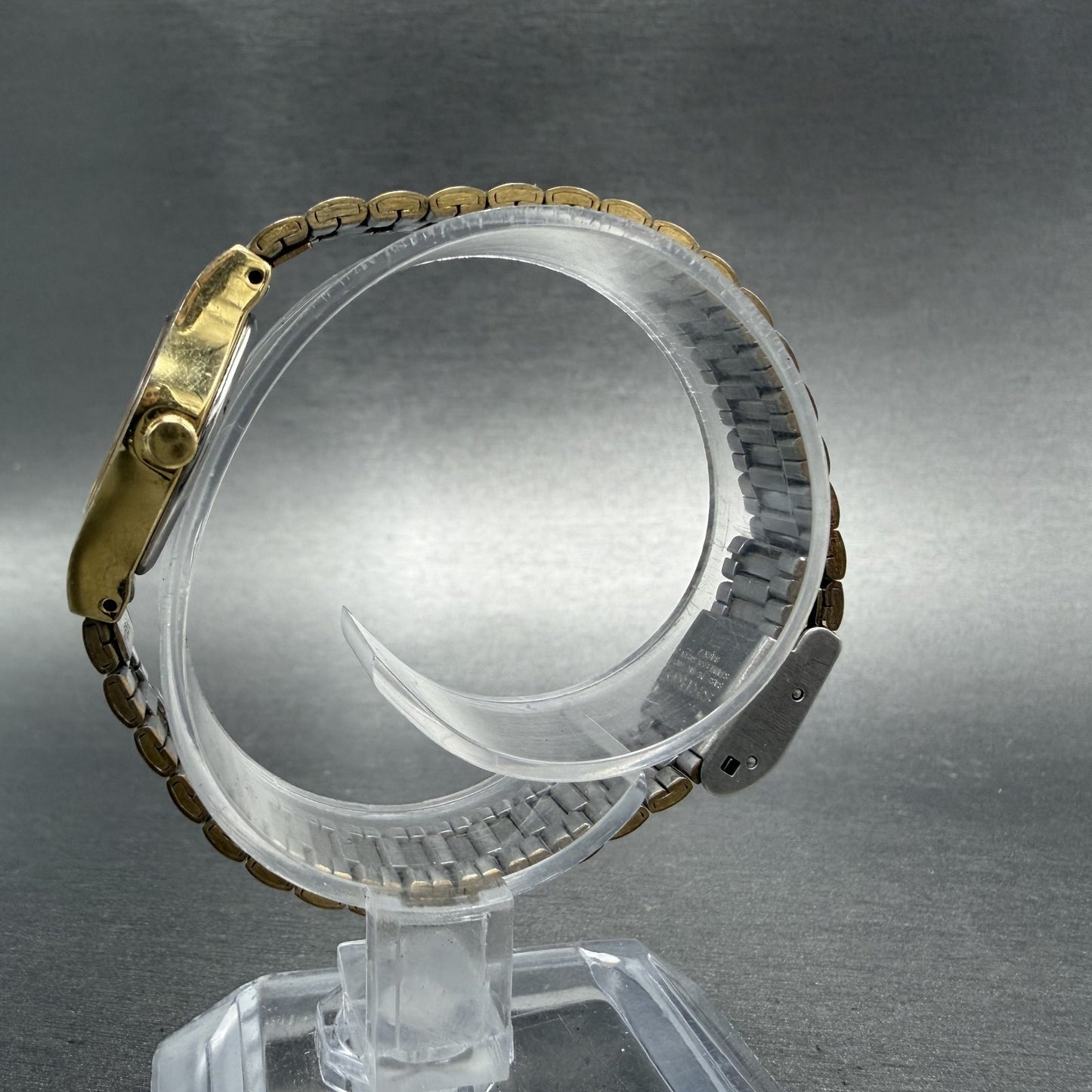 Seiko Watch Women 18mm Black Dial Gold Tone Round 2Y01-0130 New Battery7