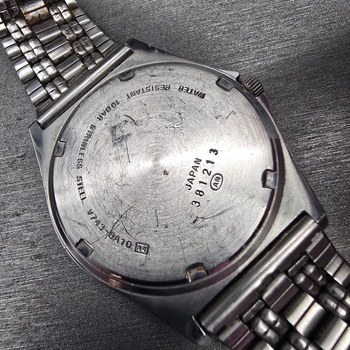 Seiko Alba Watch Men 35mm Silver Dial Silver Tone Daydate V743-8A10 New Battery10