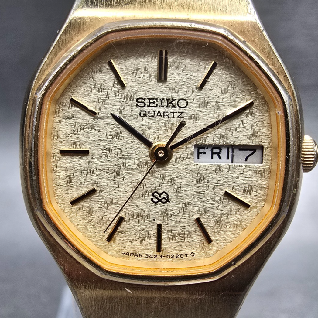 Seiko SQ Watch Women 23mm Gold Dial Gold Tone Daydate 3423-5079 New Battery1