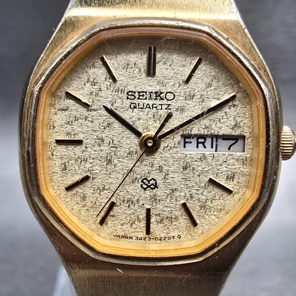 Seiko SQ Watch Women 23mm Gold Dial Gold Tone Daydate 3423-5079 New Battery1
