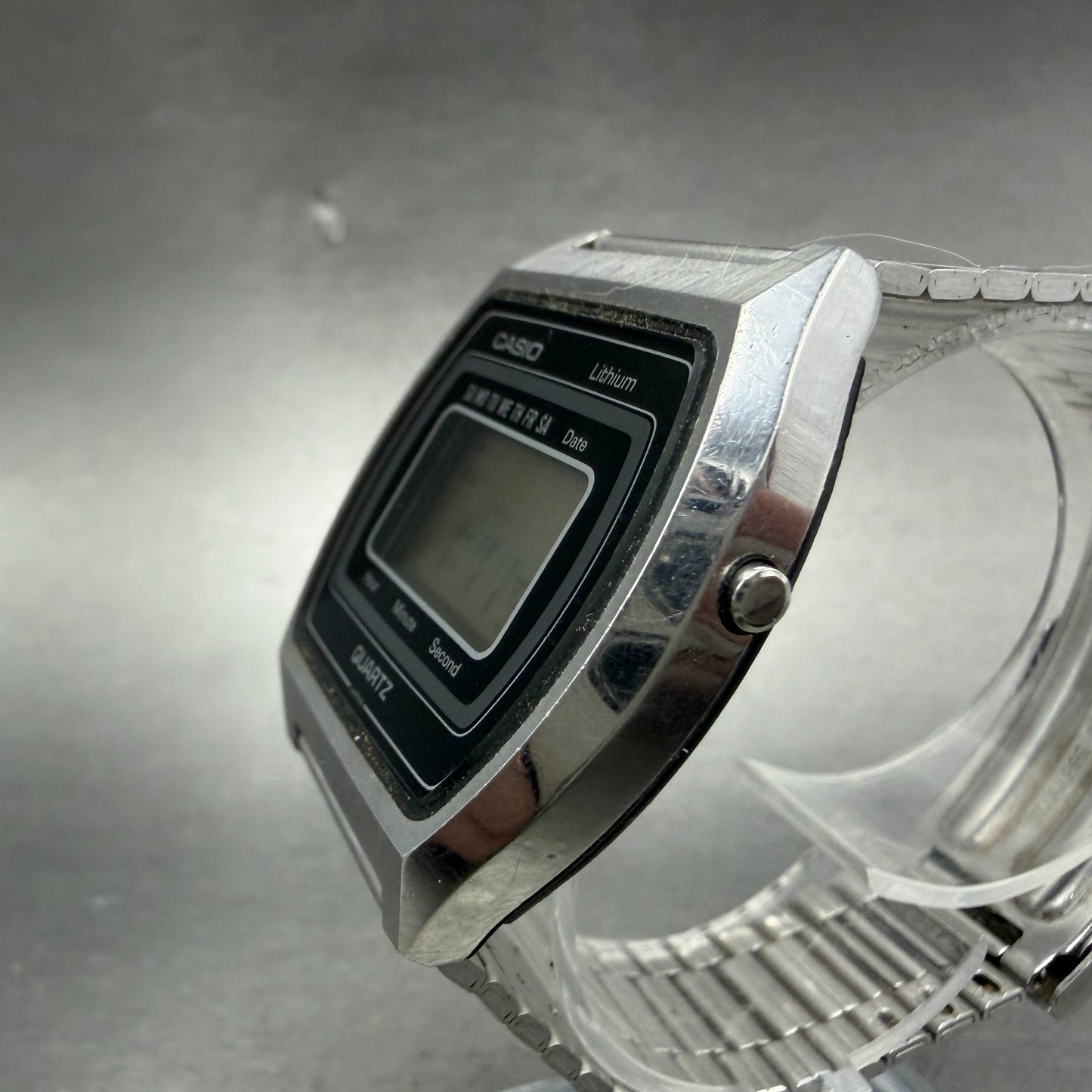 Casio 58 S005 Watch Men 36mm Digital Silver Tone Daydate New Battery Vintage ABC3